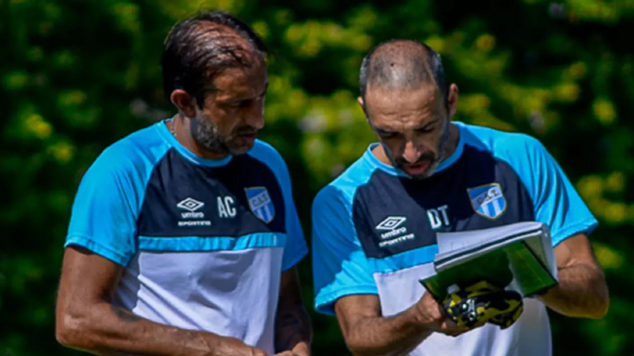 MUCHO TRABAJO. Azconzábal buscará que el equipo llegué de la mejor forma al torneo. FOTO PRENSA DE ATLÉTICO