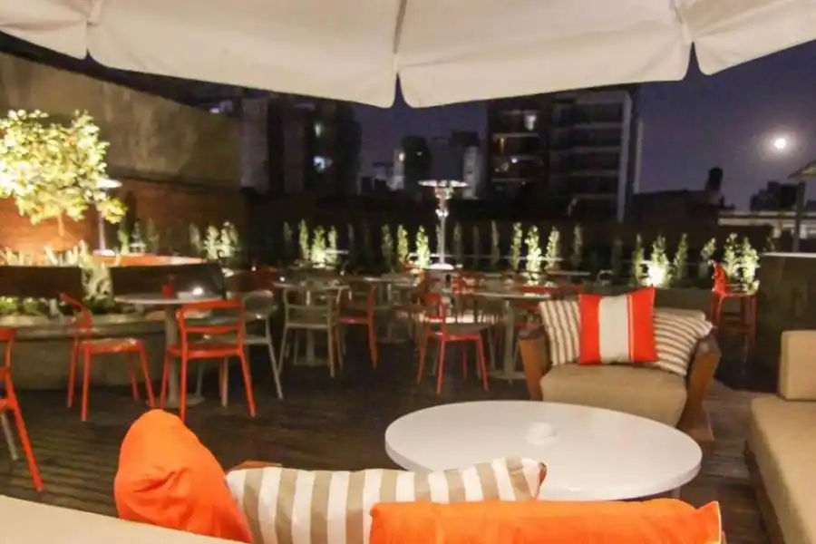 NOCHE. El resto te invita a pasar la velada con una vista privilegiada.