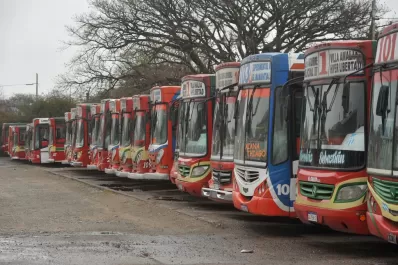 UTA amenaza con un paro de colectivos si mañana no se les paga a los choferes