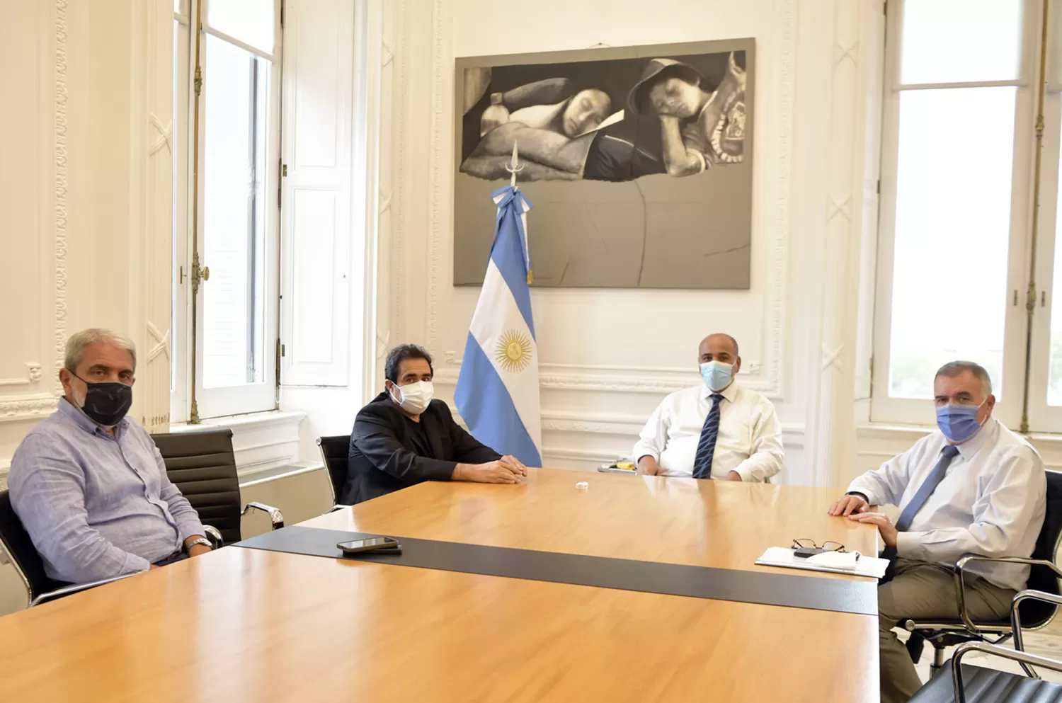 EN BUENOS AIRES. Fernández, Sergio Mansilla, Manzur y Jaldo se reunieron para coordinar el arribo de personal de Gendarmería a Aguilares.