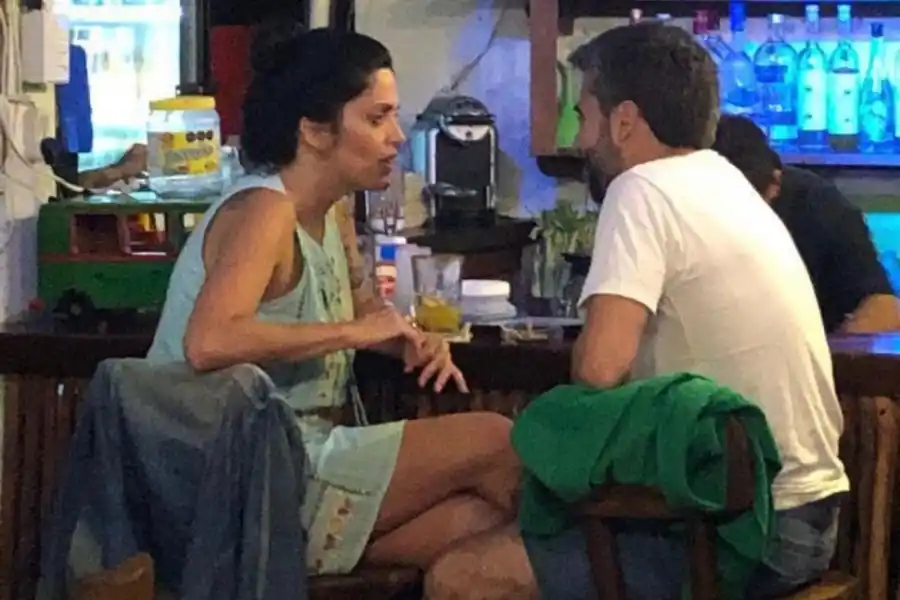 LA FOTO DE LA POLÉMICA. Volnovich y Rodríguez en vacaciones.  