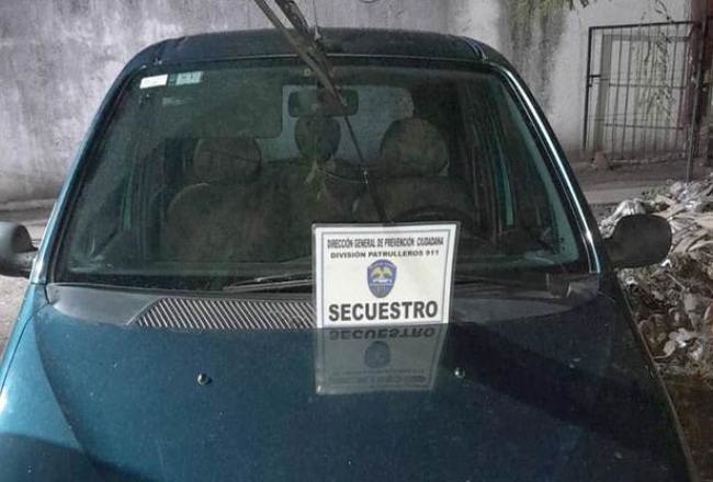 RECUPERADO. La Policía secuestró un Renault Clio esta semana.