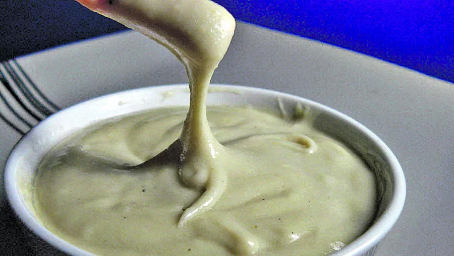 Cinco recetas imperdibles de salsas veganas, ideales para dipear