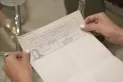 Adiós a tener que lidiar con una tirilla recibida a los 16 años