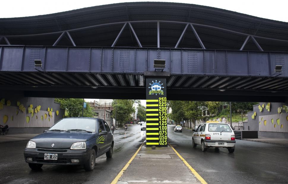 Los vecinos no creen en soluciones definitivas a las inundaciones del puente Central Córdoba