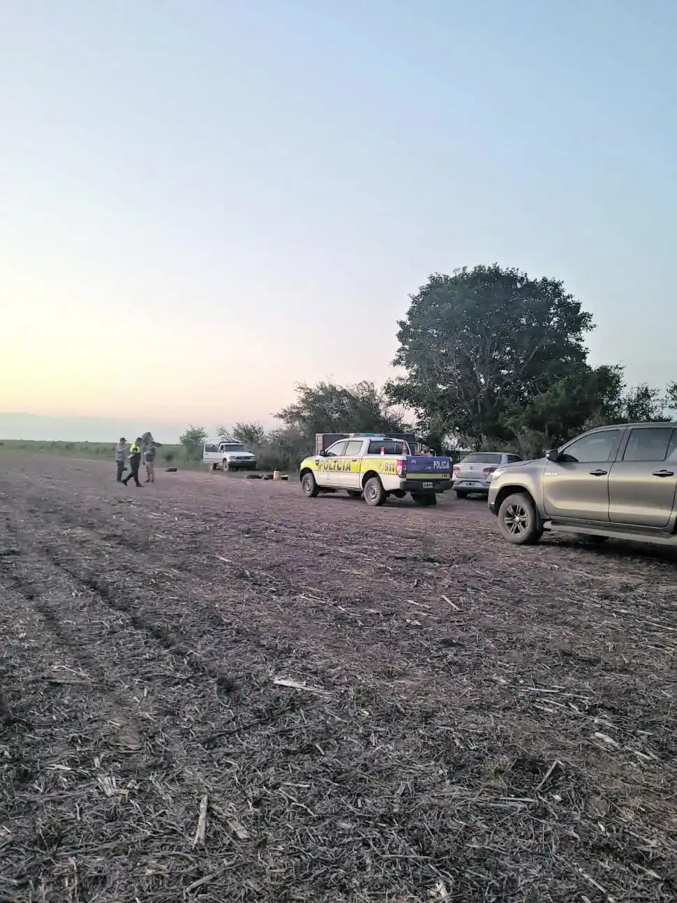 EXPECTANTES. No hay orden de desalojo, la Policía solo evitó disturbios.  