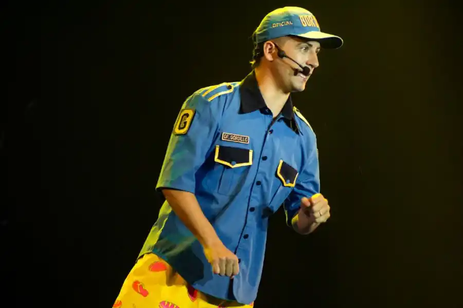 EN ESCENA. El personaje de Miguel Martín visita teatros de todo el país. 