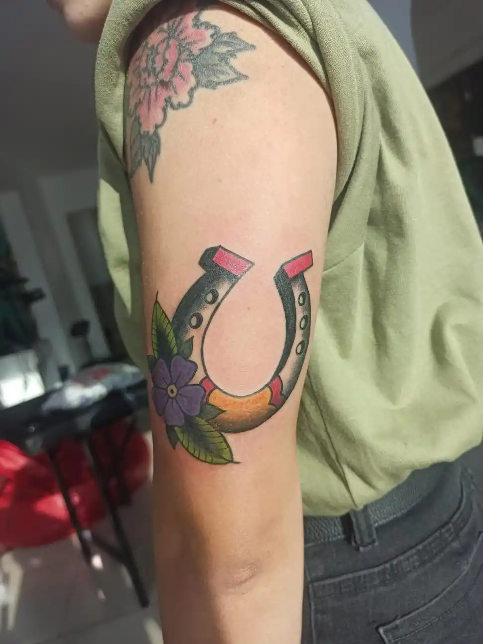 Tatuajes, “piercings” y sus protagonistas en Tucumán