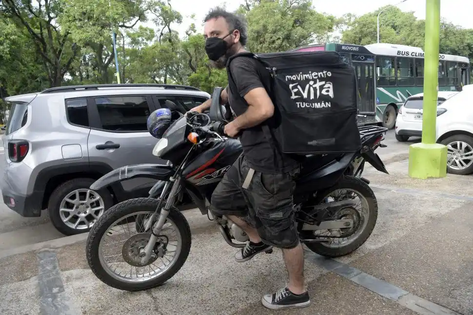 Los cadetes se movilizan: Piden seguridad y suba de tarifa