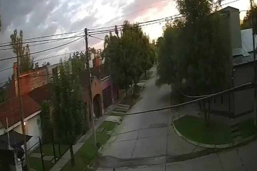 REVELADOR. El momento que “Keki” persigue al adolescente.  