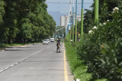 Cruzó la avenida y murió al ser atropellado