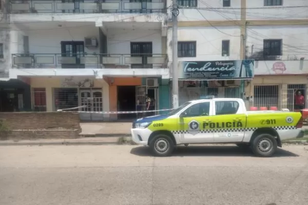 Un niño de tres años cayó desde un tercer piso y sufrió graves heridas