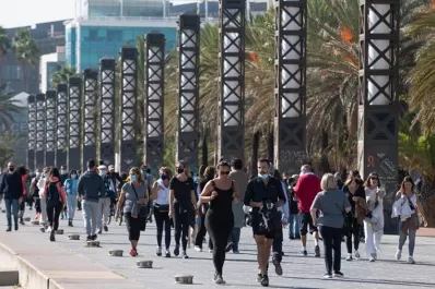 España: el uso de barbijo al aire libre dejará de ser obligatorio