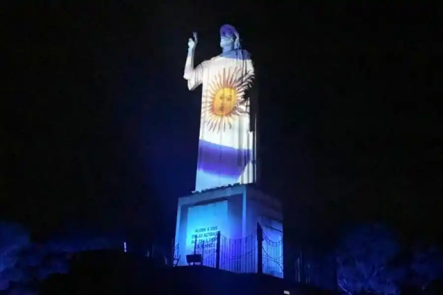 Para fomentar los circuitos nocturnos en San Javier, el Cristo estrena un novedoso espectáculo