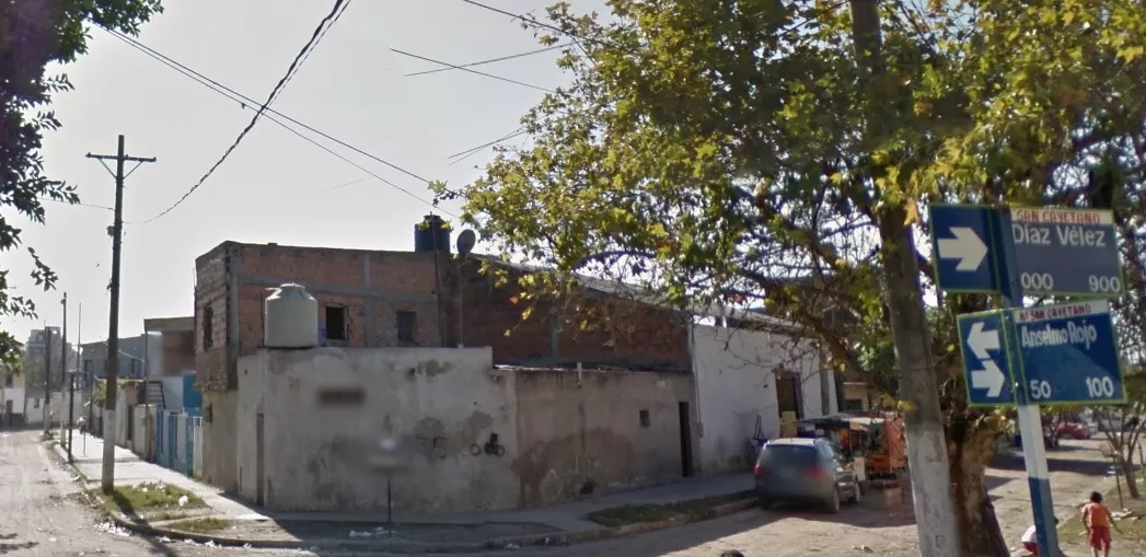 EN SAN CAYETANO. La Policía encontró a la víctima en la zona de Díaz Vélez y Anselmo Rojo. Foto de Google Maps