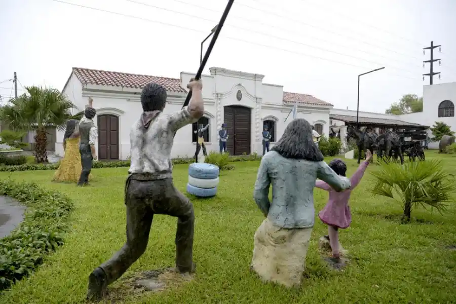 SÍMBOLO DE INDEPENDENCIA. Réplica de la Casa Histórica.