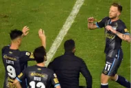 Menéndez y Lotti dieron positivo para covid-19 y se perderán el debut ante Sarmiento