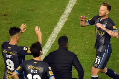 Menéndez y Lotti dieron positivo para covid-19 y se perderán el debut ante Sarmiento