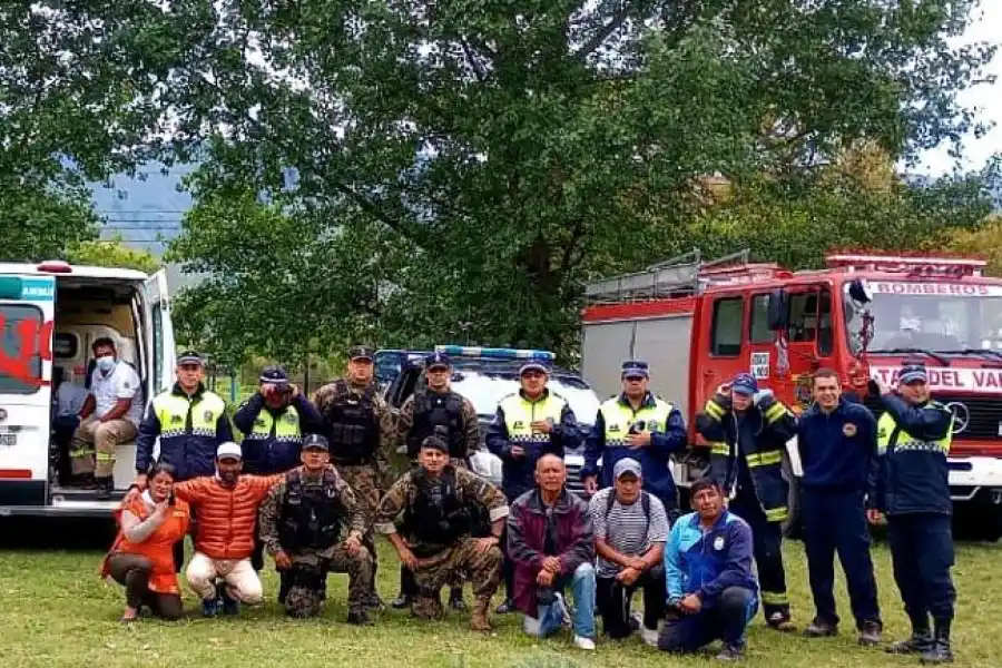 Rescataron a un turista que estaba perdido en el cerro Muñoz
