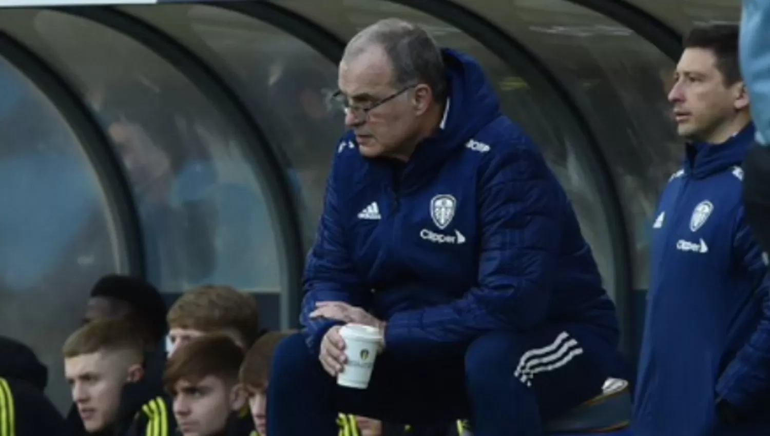 Aston VilaLeeds United y Rayo VallecanoBetis, lo más destacado de la agenda de TV