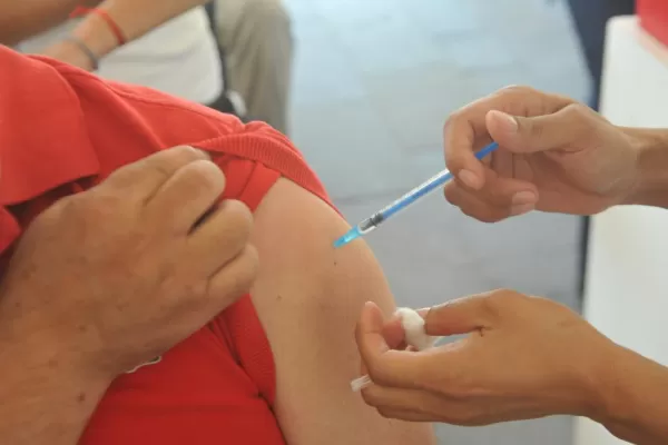 Con las vacunas, la letra con sangre entra
