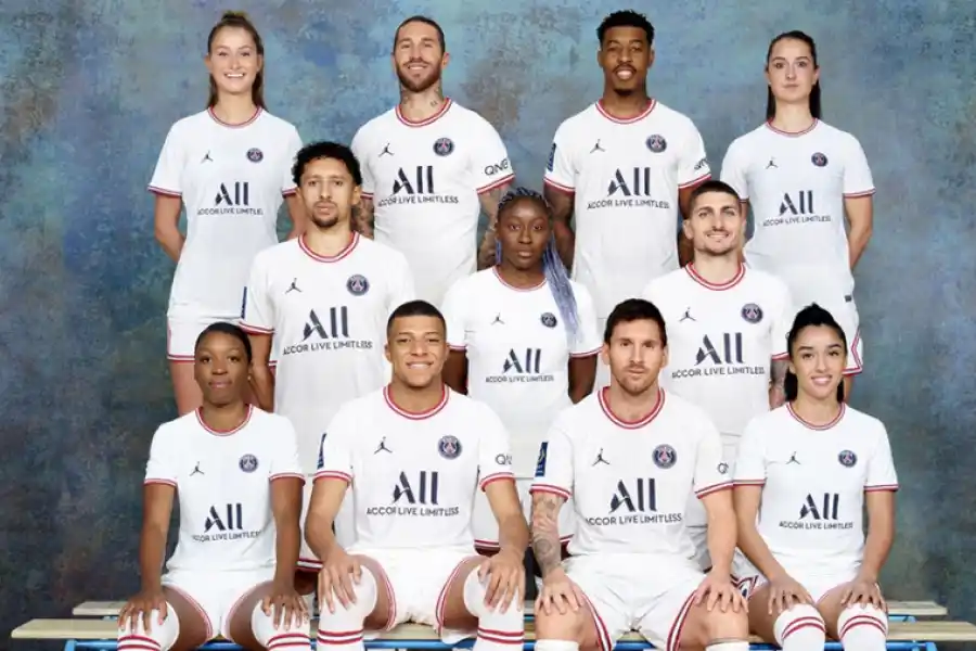 Video: Messi presentó la nueva camiseta del PSG inspirada en Michael Jordan