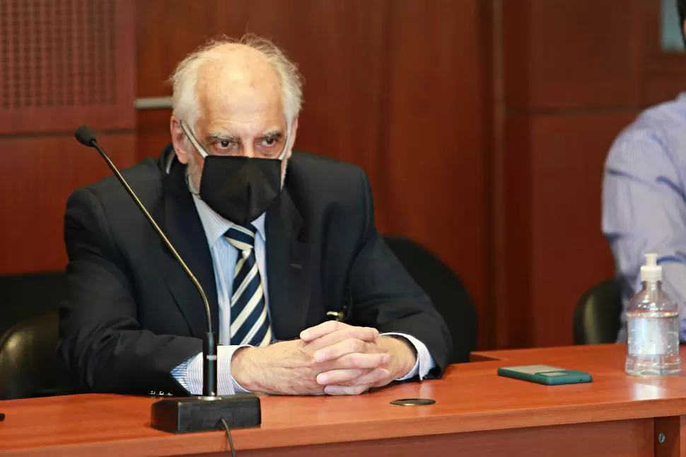 ANUNCIO. El defensor del ex fiscal Carlos Albaca dijo que apelará la pena de seis años que le impusieron. 