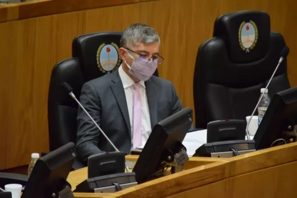 “El Gobierno quiere controlar la inflación con recetas que ya fracasaron”, afirmó el legislador Canelada