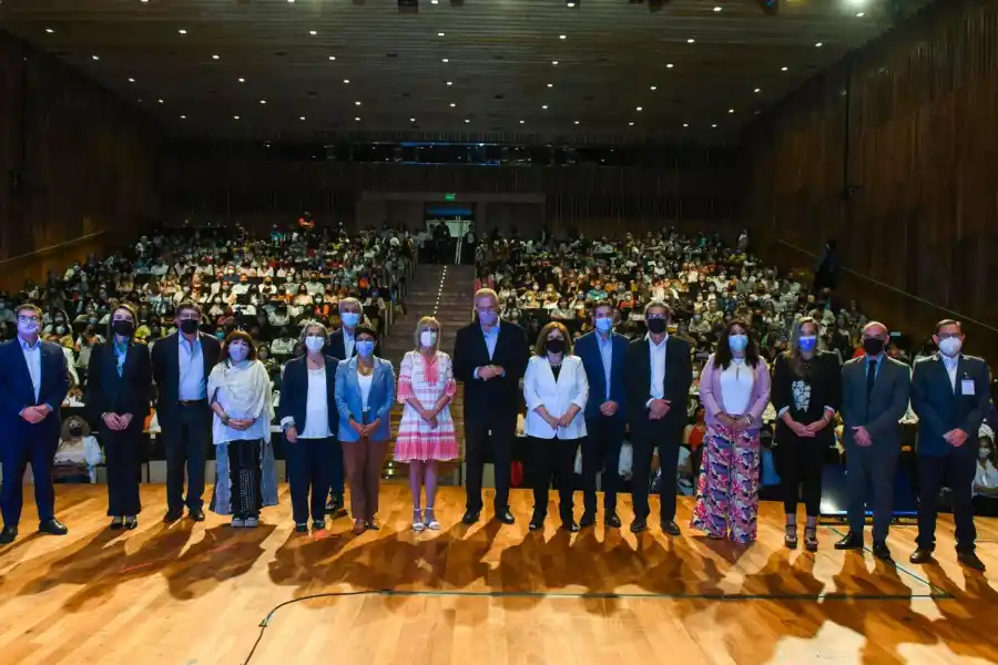 Tucumán recibirá 230.628 libros para estudiantes de escuelas primarias