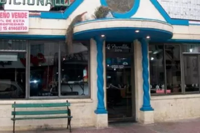 Pusieron en venta la parrilla cuyo dueño escrachó a clientes que pagaron con la AUH