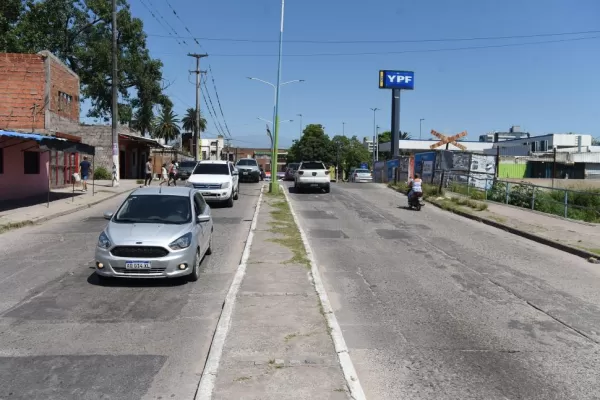 Dos accesos a la ciudad requieren reparaciones