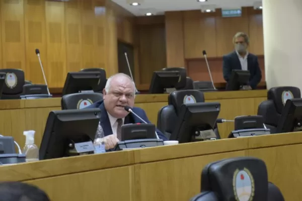 Hoy la gente sobrevive ante la constante inflación y pérdida de poder adquisitivo, afirmó Masso