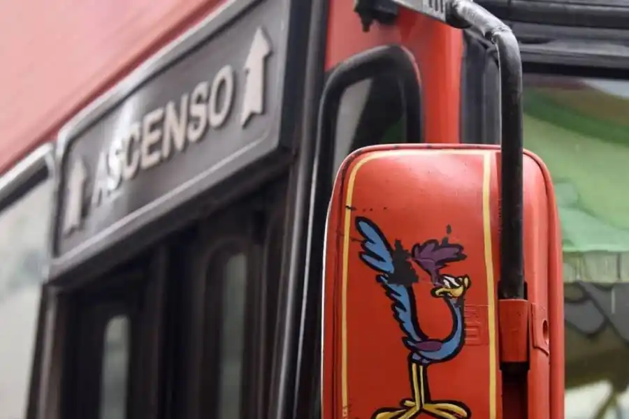 Esos detalles del “bondi” que generan una sonrisa