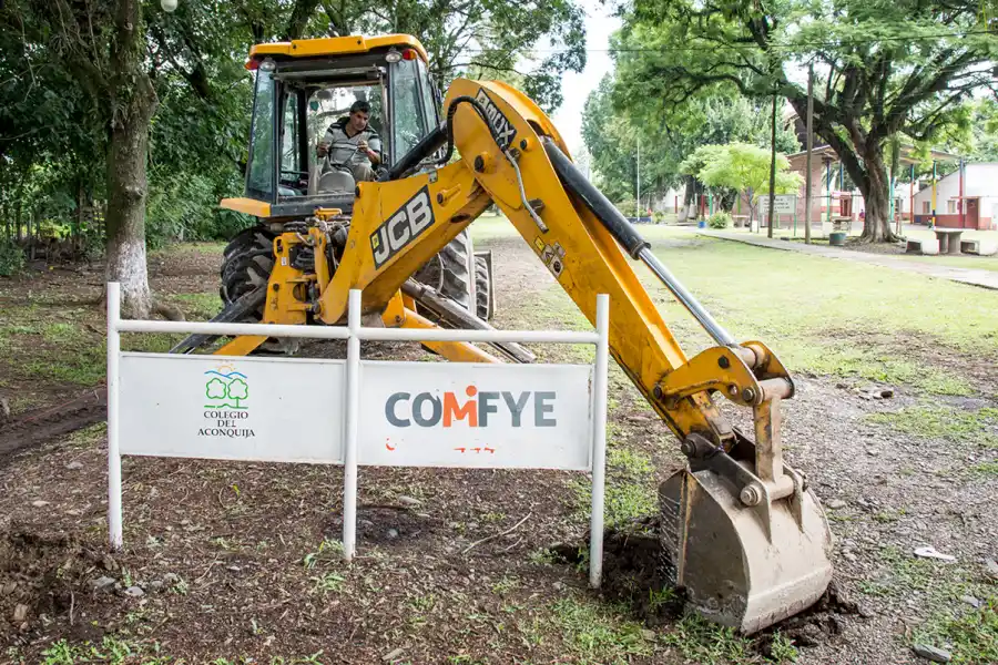 OBRAS. La Municipalidad de Yerba Buena trabaja en la apertura de la calle Maderuelo, que comunicará las avenidas Aconquija y Perón.