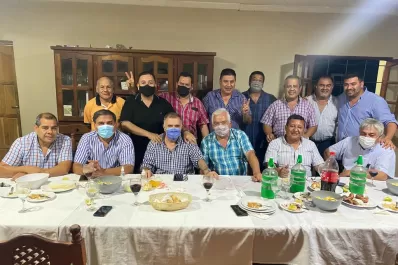 En Simoca, Osvaldo Jaldo analizó las obras con comisionados rurales