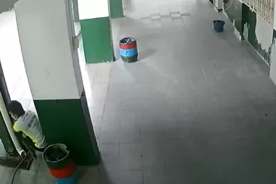 Roban reflectores por un valor de $60.000