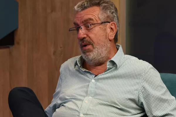 José Vitar: La SAT sigue reproduciendo el procedimiento de pago de sobreprecios