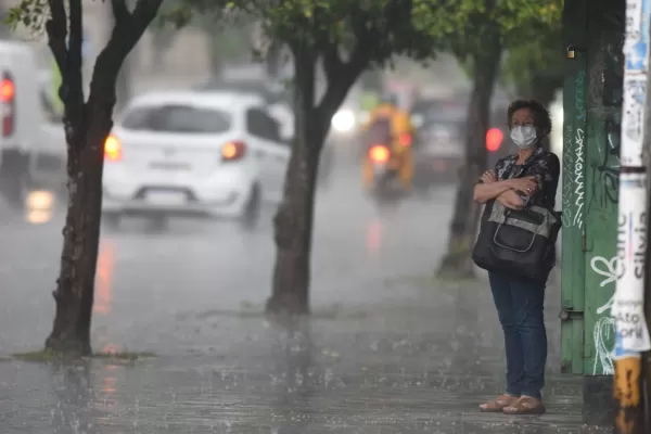 Minetti pronosticó lluvias intensas a fin de mes que podrían generar más problemas