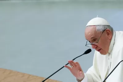 El Papa Francisco trabaja en una nueva carta magna