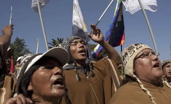 Cómo luchan por mantener su lengua las comunidades indígenas