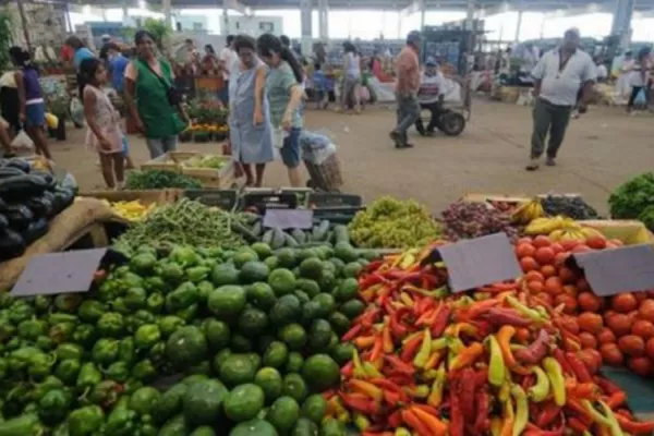 La Nación busca estabilizar el precio de frutas y de verduras mediante un fideicomiso