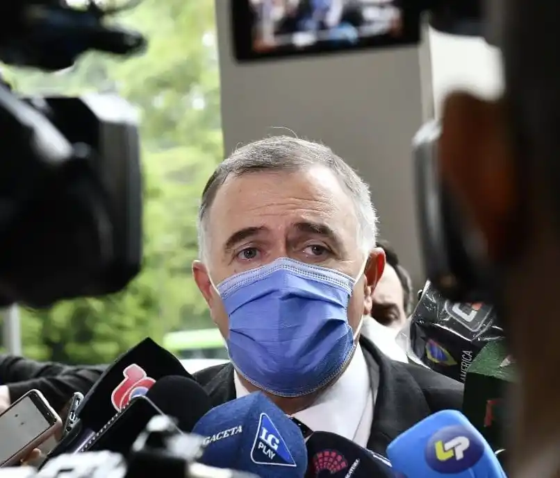 EN RUEDA DE PRENSA. El gobernador interino Osvaldo Jaldo.