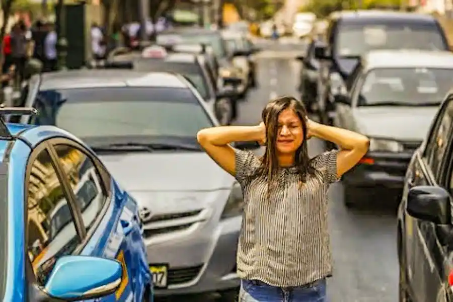Contaminación auditiva: silenciosa pero perjudicial