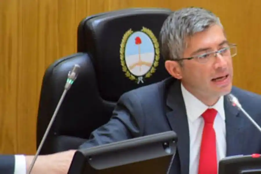 Famaillá: detienen a tres policías acusados de un asalto