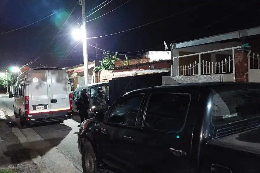 MEDIDA. Desbaratan una banda que se dedicaba a la venta de drogas.