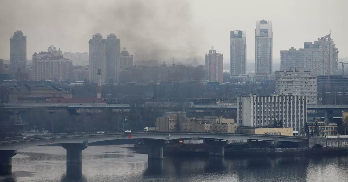 BAJO FUEGO. Ucrania es blanco del ataque ruso. Foto de Reuters