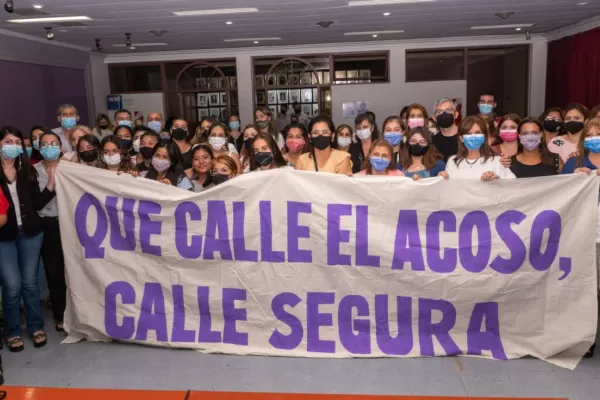En Concepción, se realizó un conversatorio sobre acoso callejero