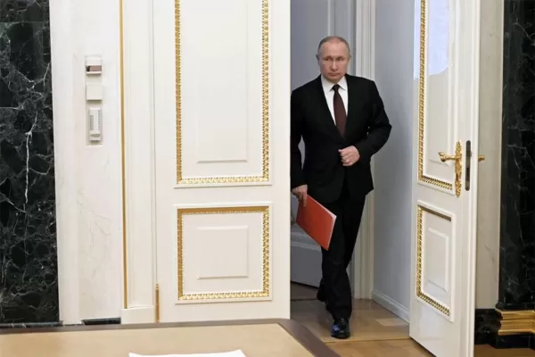 Putin llamó al ejército ucraniano a tomar el poder porque su gobierno es una banda de drogadictos y nazis