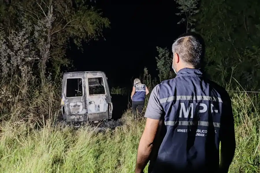 MEDIDAS JUDICIALES. Agentes del Ministerio Público Fiscal intervienen en el caso de Santa Lucía. Foto: Prensa MPF