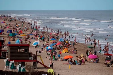 Las playas lucen colmadas en el fin de semana de carnaval